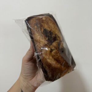 Budín marmolado